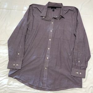 Mens fitted button down shirt